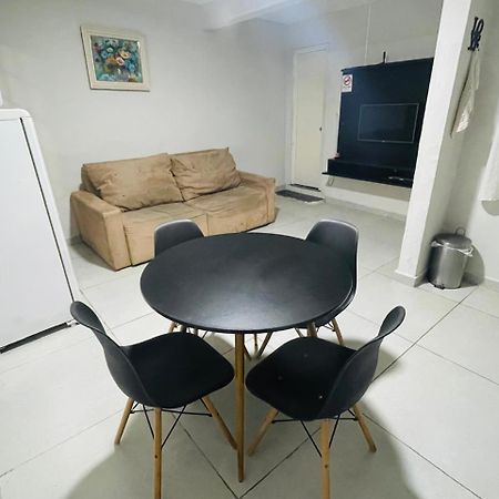 Casa Fundos Eco City 03 Simples E Confortavel Com 2 Quartos E Garagem Curitiba Bagian luar foto