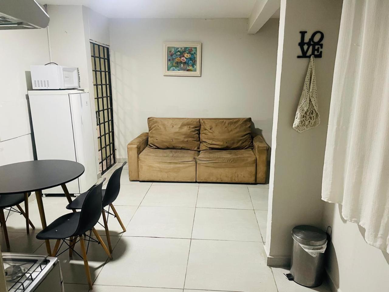 Casa Fundos Eco City 03 Simples E Confortavel Com 2 Quartos E Garagem Curitiba Bagian luar foto